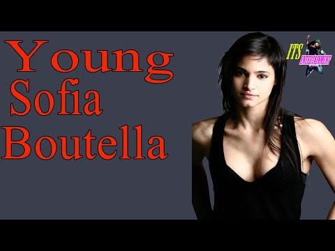  Top 30 Best Pictures of Young Sofia Boutella 