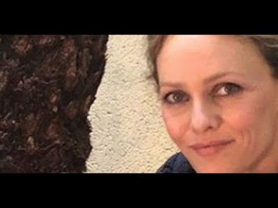 Vanessa Paradis sublime au naturel, une petite pose avec une fan