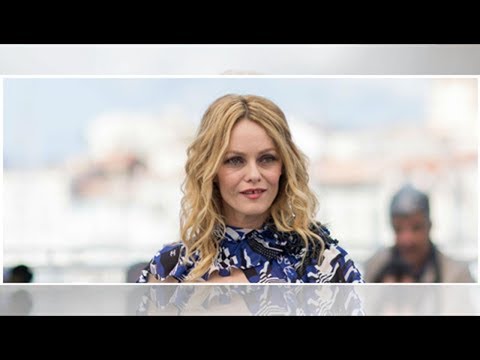  VIDEO – Vanessa Paradis apaisée : les mots de Samuel Benchétrit lui « ont fait du bien »19/11/2018 