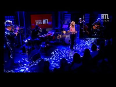 Vanessa Paradis - Ces Mots Simples (Live) - Le Grand Studio RTL