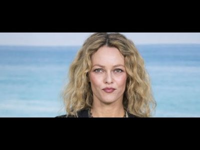 Vanessa Paradis, ce pèlerinage très émouvant après son mariage avec Samuel Benchetrit