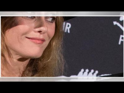 Vanessa Paradis face à une ancienne frontière, elle gère l’enfer au quotidien19 / 1/2019