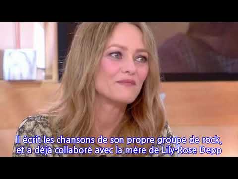  Vanessa Paradis : le joli clin d’oeil de ce célèbre chanteur “fou amoureux”... 