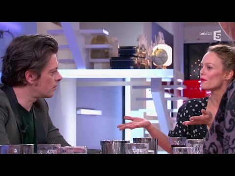  Benjamin Biolay et Vanessa Paradis parlent de leur collaboration - C à vous - 27/11/2014 