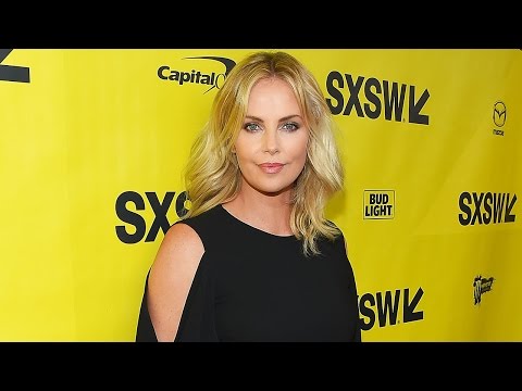  Charlize Theron on Her Steamy Scene with Sofia Boutella in 'Atomic Blonde': 'Being Naked is Nothi… 