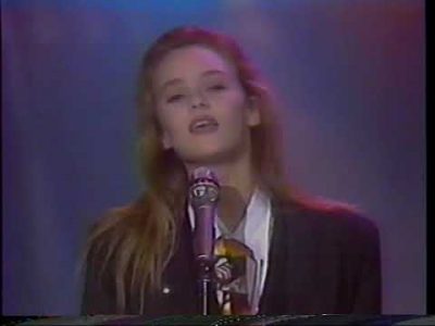 Vanessa Paradis - Mosquito & # 39; live & # 39; - 1990