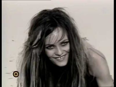 Vanessa Paradis  Interview @ Plus Vite Que La Musique, 21 oct 00