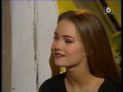 Vanessa Paradis  Interview at home @ Fréquenstar 1/4, 25 oct 92