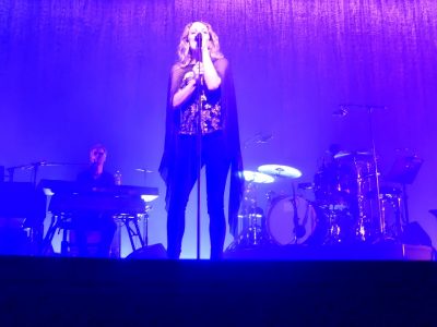 ...VANESSA PARADIS..15.05.19. Silo Marseille ...Intro.. La Plage..