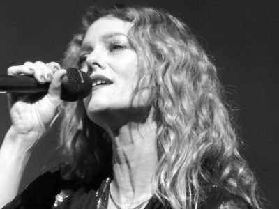 ...VANESSA PARADIS..Le Silo Marseille..15.05.19...Ces Mots Simples...