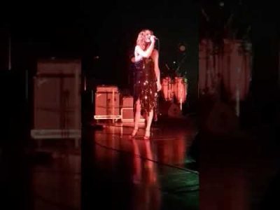 Vanessa Paradis - Ces mots simples (extrait - Silo, Marseille, 16/05/19)