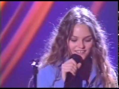 Vanessa Paradis en Concert (1996) - 03 - Quitte mon nuage (Ringer | Richard)