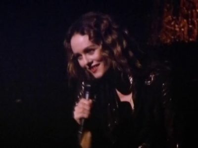 Vanessa Paradis Ces mots simples en direct au Cirque Royal le 31-05-2019