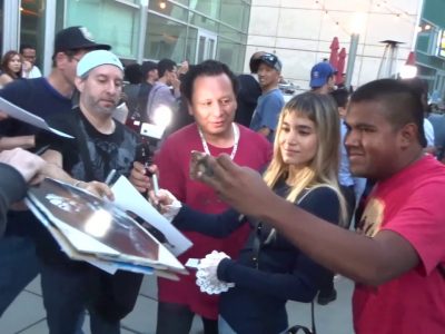 Sofia Boutella accueille ses fans devant le film The Peanut Butter Falcon présenté en première au théâtre ArcLight à Hollywoo