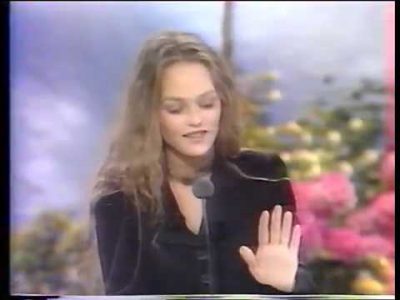 Interview de Vanessa Paradis + guest @ Coucou C'est nous, le 12 mai 95