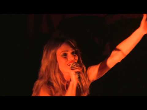  Vanessa Paradis @ Casino de Paris 02   L'incendie 