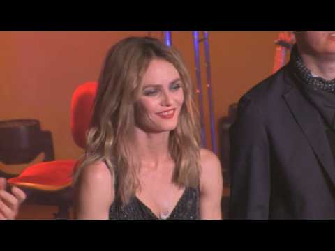  Vanessa Paradis @ Casino de Paris 15   Divine Idylle 