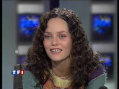 Interview de Vanessa Paradis sur TF1 News, le 15 octobre 2000