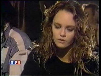 Interview de Vanessa Paradis sur TF1 News, le 27 mai 90