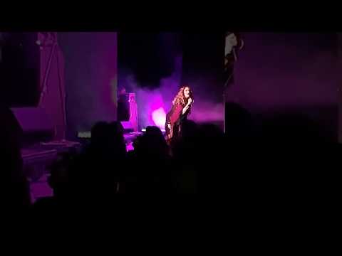  Vanessa Paradis ♦ Lyon - Les Nuits de Fourvière 2019 • Mi amor 