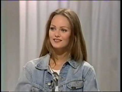 Vanessa Paradis 1993 Natural High Tour interview @ NPA, 15 mars 93