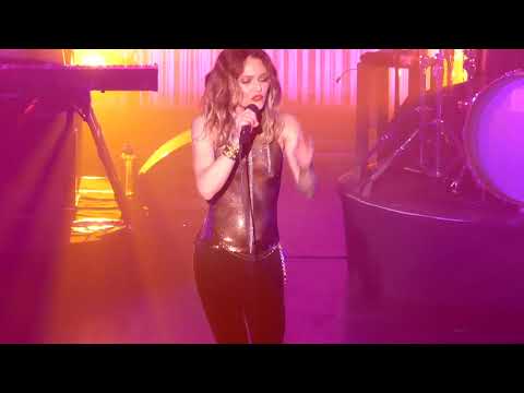  Vanessa Paradis "Pourtant" live @ Casino de Paris 13/12/2019 